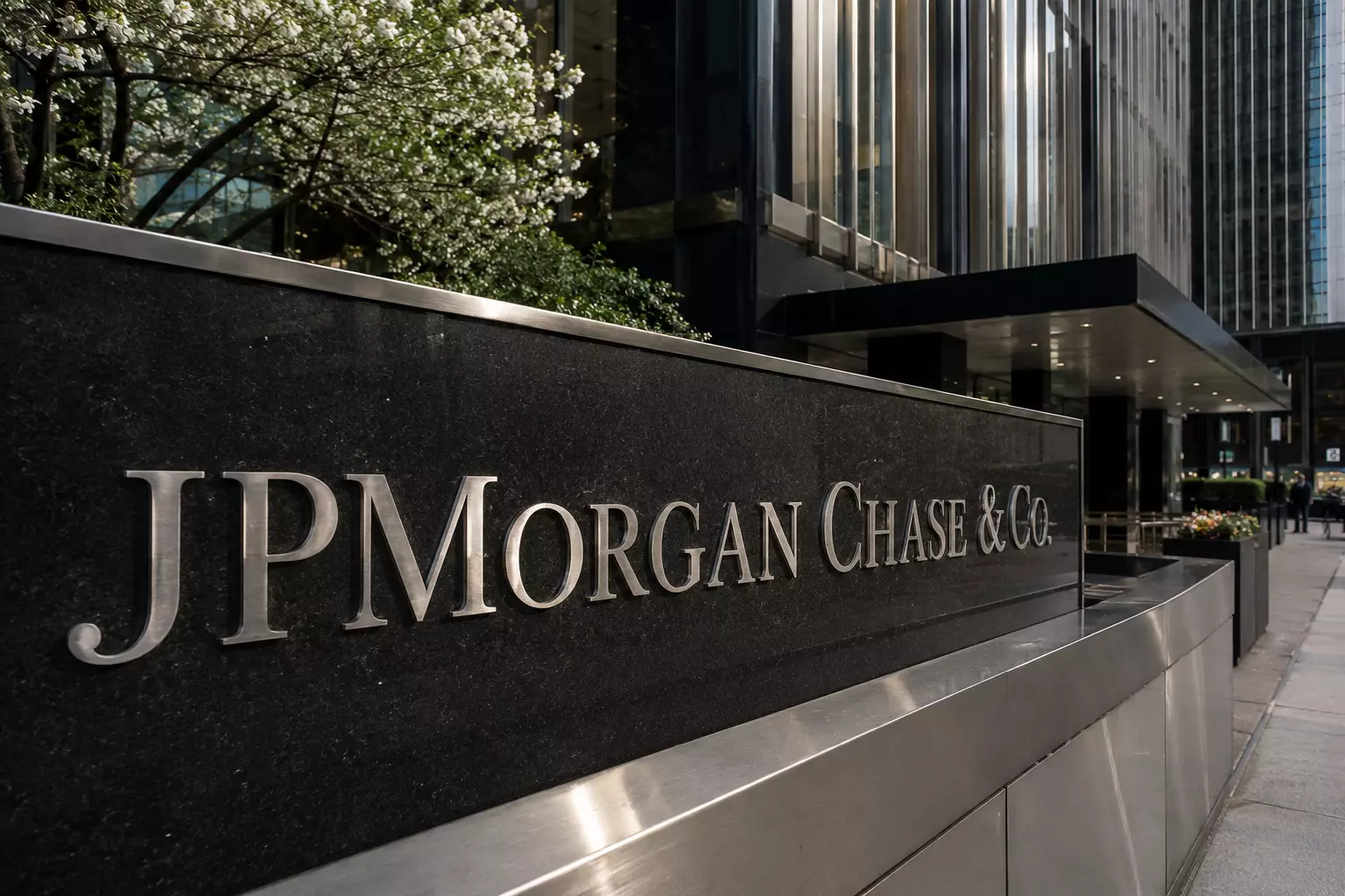 JPMorgan продал акции «Роснефти» на 56,6% ниже биржевой цены Московской биржи