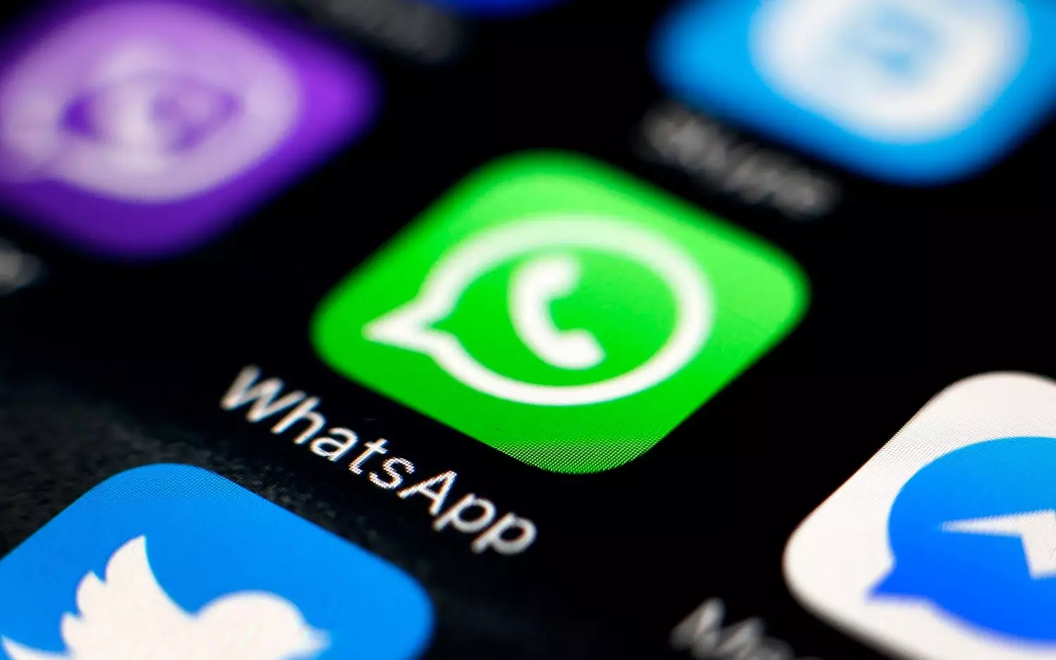 WhatsApp намерен внедрить папку Избранное для контактов