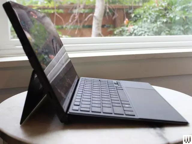Asus ROG Flow Z13 (2025)